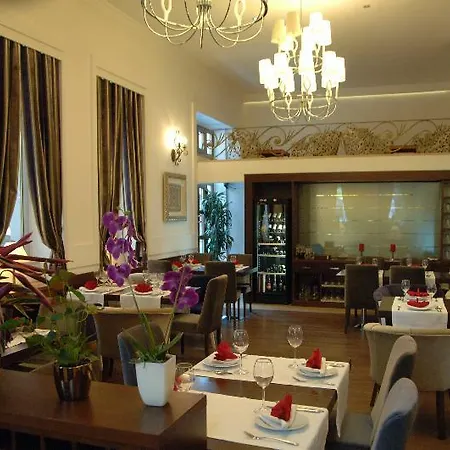 Boutique Kotoni 4*